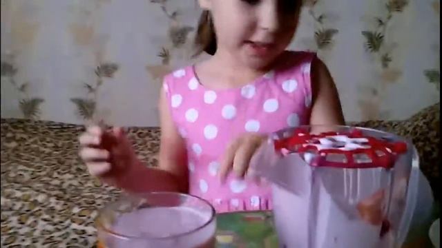 Готовим с Аней коктейли и питьевой йогурт. смотреть онлайн