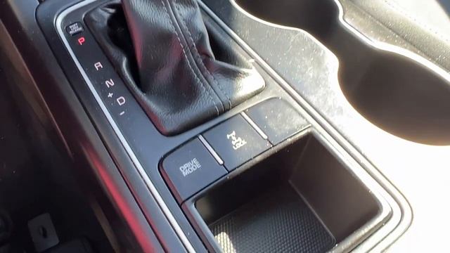 White 2019 Kia Sorento LX Review Kelowna BC - Kelowna Toyota