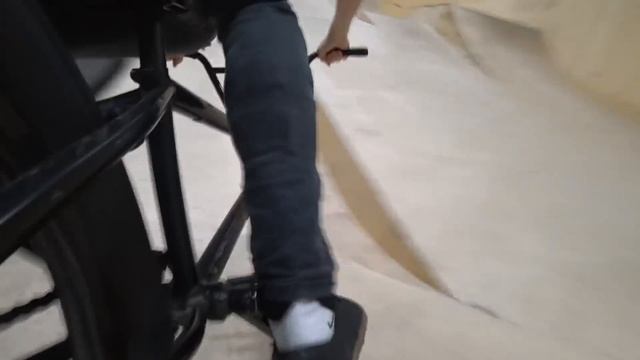 Макс Чуприна | Одна линия в KSS парке | BMX смотреть онлайн