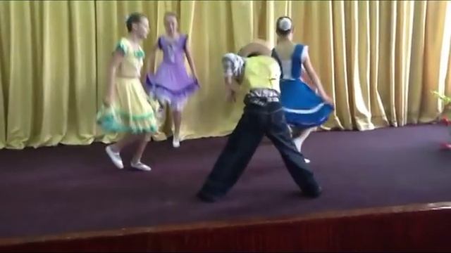 Танец "Озорные девчонки" смотреть онлайн