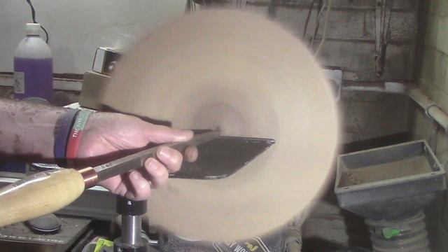 Woodturning Walnut Countertop into Octagon Winged Bowl смотреть онлайн