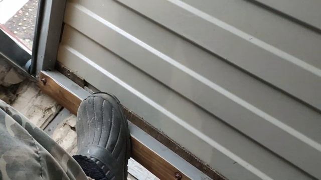 ПОДЪЁМНО СЕКЦИОННЫЕ ВОРОТА САМЫЕ ПРОСТЫЕ СВОИМИ РУКАМИ НА ПУЛЬТЕ / HOW TO MAKE Garage Doors смотреть онлайн