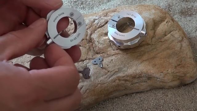 Лучший универсальный натяжок для вскрытия замков. смотреть онлайн