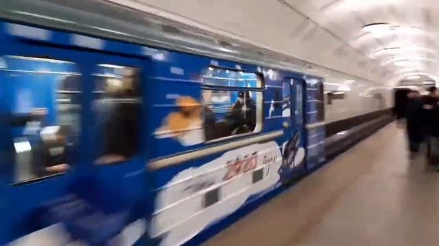 ПРЕДНОВОГОДНЕЕ МЕТРО И МЦК! Новогодний Микс! смотреть онлайн