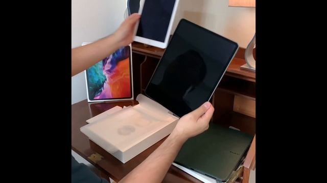 NEW TOY! iPad Pro 12.9” (4th Gen) & Apple Pencil (2nd Gen) - UNBOXING смотреть онлайн