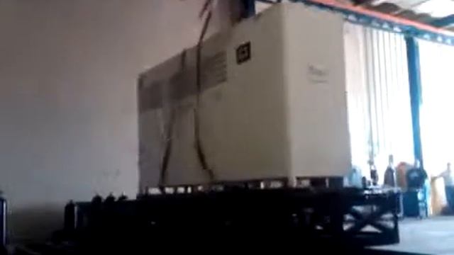 GE Critical Power UPS Resilience - The Seismic Shake Test смотреть онлайн