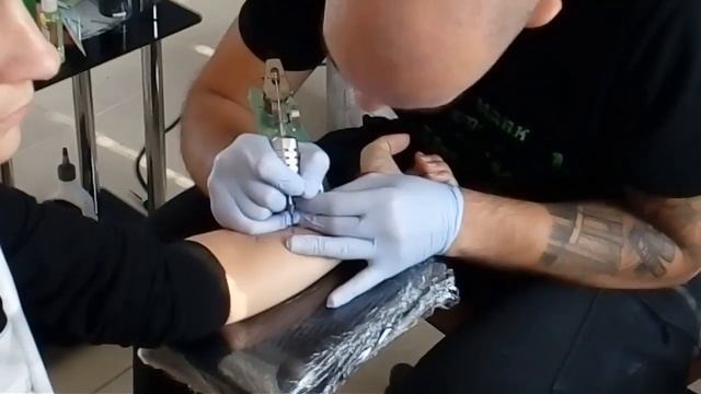Брест. Мастерская татуировки и пирсинга "Мама Против" смотреть онлайн