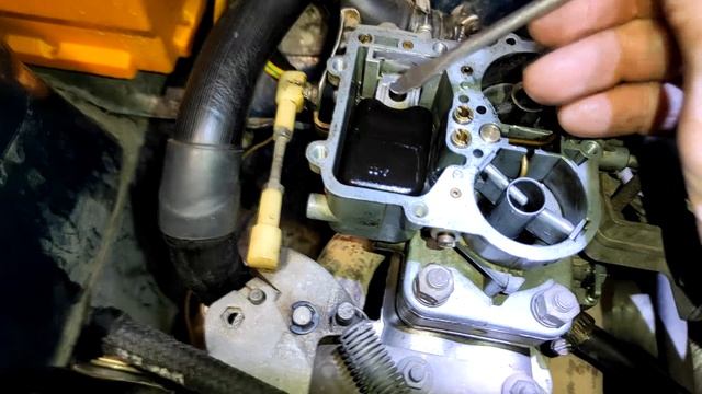 Причина перелива топлива в карбюраторе. Ремонт ОКИ