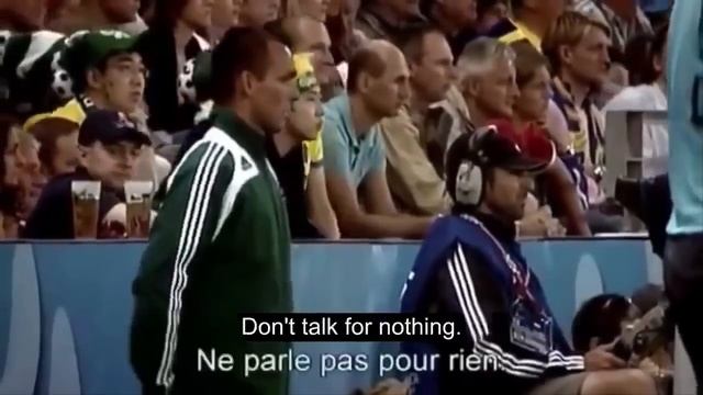 How referees communicate during match. смотреть онлайн