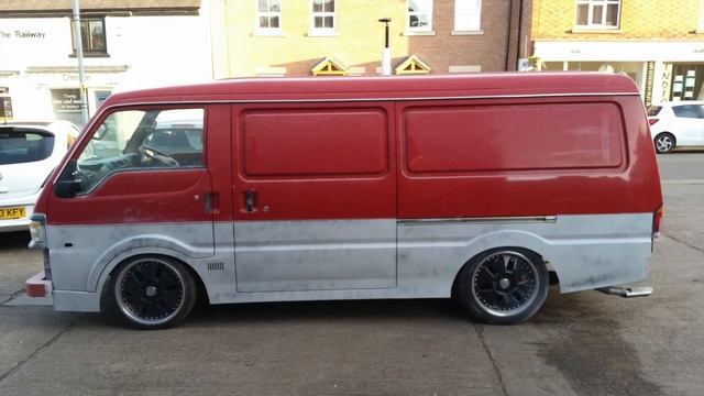 Mazda e2200 van customised. смотреть онлайн