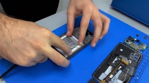 Замена экрана в Samsung Galaxy A52. Оригинальный дисплейный модуль с заменой.