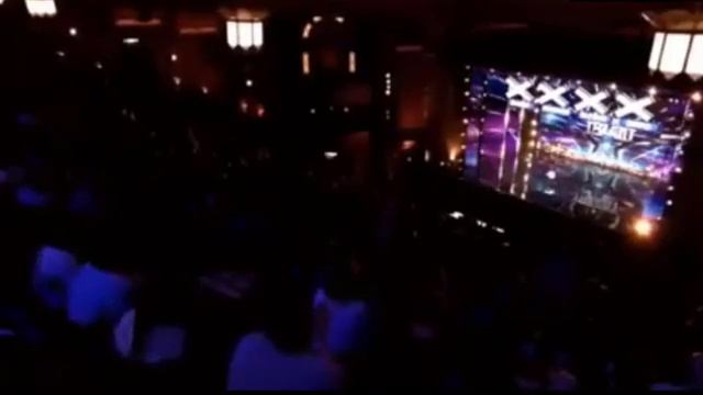 Simon Cries At Last Audition Of The Day Makes Simon Cowell Cry!