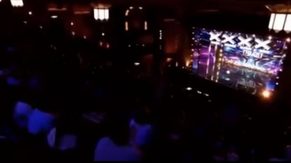 Simon Cries at Last audition of the day Makes Simon Cowell Cry!