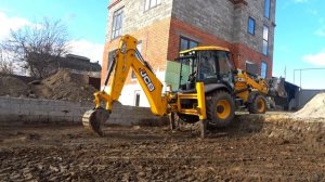 JCB 3CX Эко Как выбраться из котлована Управление экскаватора погрузчика  JCB 3CX Видео про трактор
