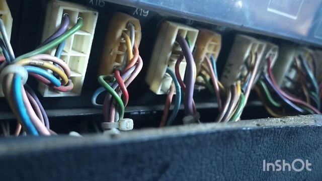 МАЗ 5440 нет эл. питания в кабине. Год начинается. Утром в рейсе пропала света в кабине. смотреть онлайн