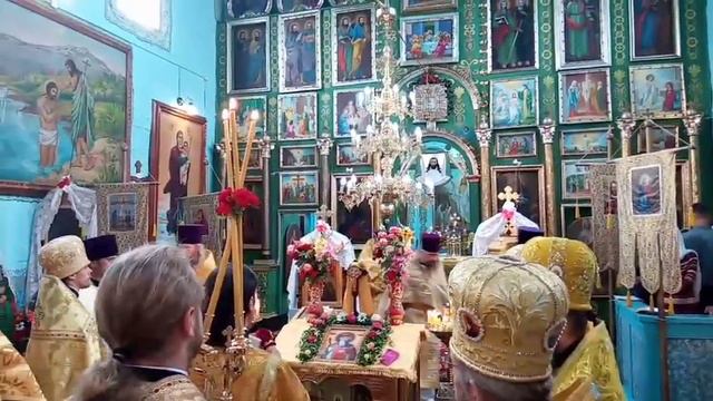 Барвиновка вход с Евангелием. смотреть онлайн