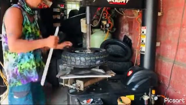 HONDA ADV150 1st CHANGE TIRE || STOCK TO CORSA CROSS SPORTS || J2K VULCANIZING SHOP ADV150 смотреть онлайн