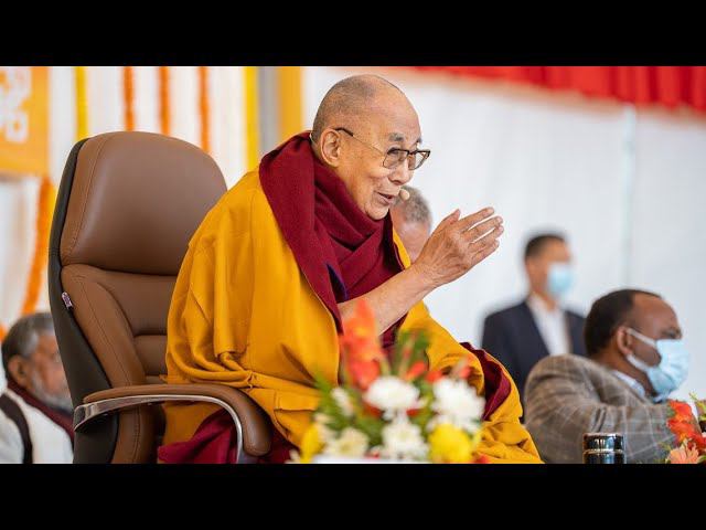Далай-лама. Развивать добросердечие – наша обязанность смотреть онлайн