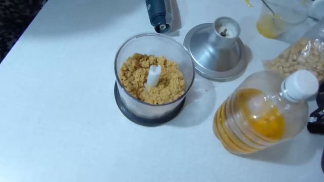 DIY-КАК СДЕЛАТЬ АРАХИСОВУЮ ПАСТУ ДОМА ??? смотреть онлайн