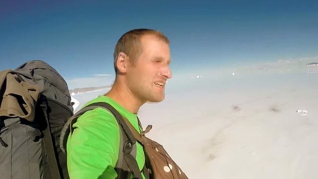 66 Солончак Уюни, Боливия. Salar de Uyuni, Bolivia. Серия 66. "World for Love". смотреть онлайн