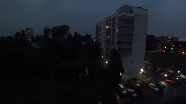 Страшная гроза в Перми.Кошки в ужасе! 19 июля 2020. смотреть онлайн