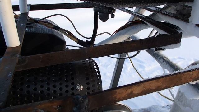 Пакатушки на самодельном снегоходе с двигателем Lifan 27 л.с. смотреть онлайн