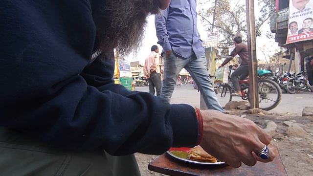Уличная еда. ОМЛЕТ. Ходим и пробуем. Опасно или нет? Пранаяма с Доктор Перч смотреть онлайн