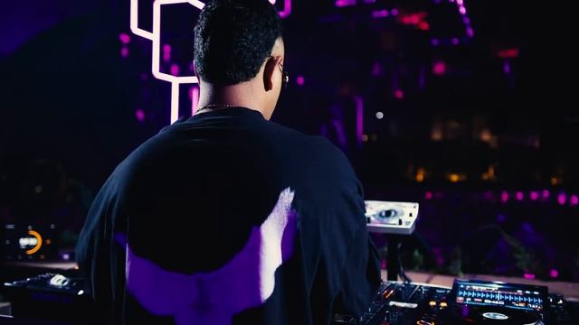 Victor Lou @ Green Valley - Camboriú, Brazil (Live Set 4K) смотреть онлайн