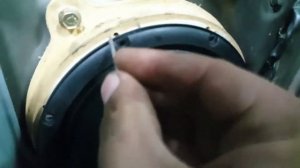 Свист в динамиках? самая частая причина.