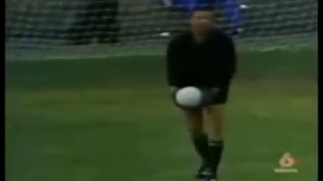 10 лучших сейвов Льва Яшина. Lev Yashin TOP 10 смотреть онлайн