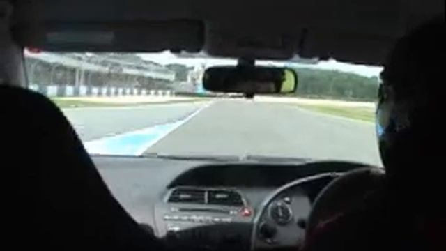 Donington Park - New Honda Civic Type-R 07 FN2 - Track Day смотреть онлайн