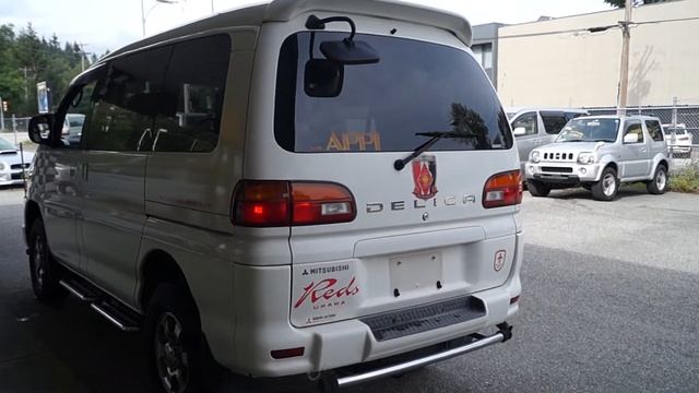 Vancouver Velocity Cars Ltd #18602 Mitsubishi Delica Chamonix Super Exceed (6G72 3L GAS V6) смотреть онлайн
