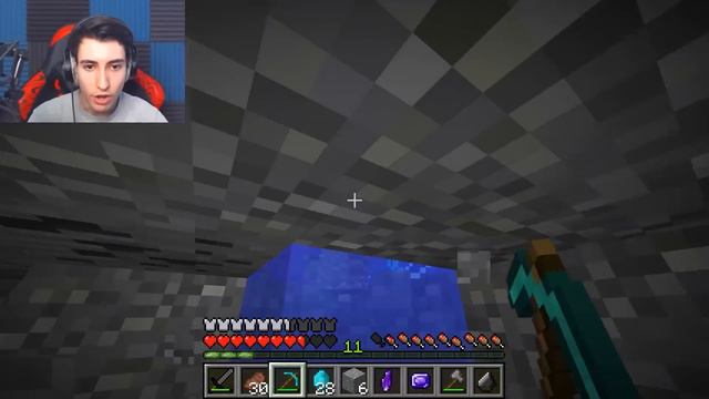 Minecraft UHC but with 1,000 new ores... смотреть онлайн