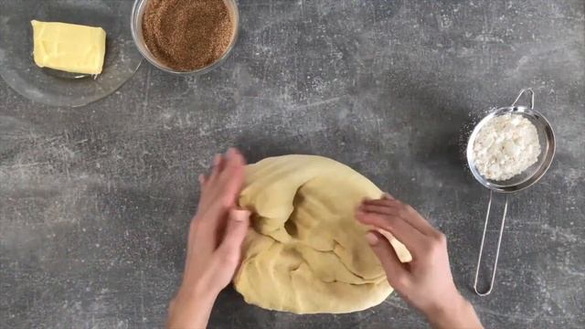 Воздушные булочки СИННАБОНЫ с корицей и нежным кремом! смотреть онлайн