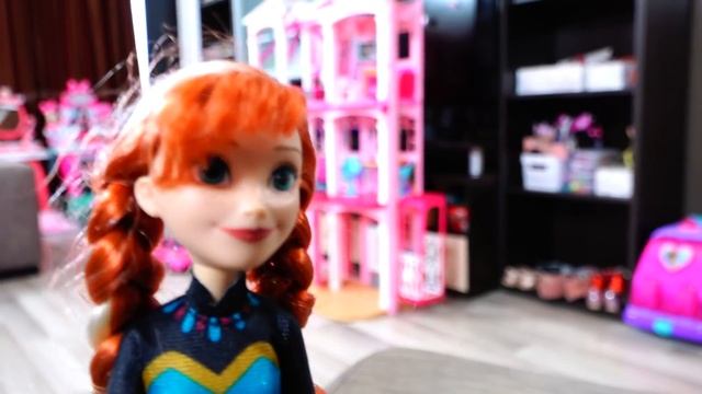 История Куклы Барби! Спасение Королевы Эльзы! От кого ее спасают Барби, Кен и Принцесса Анна? смотреть онлайн