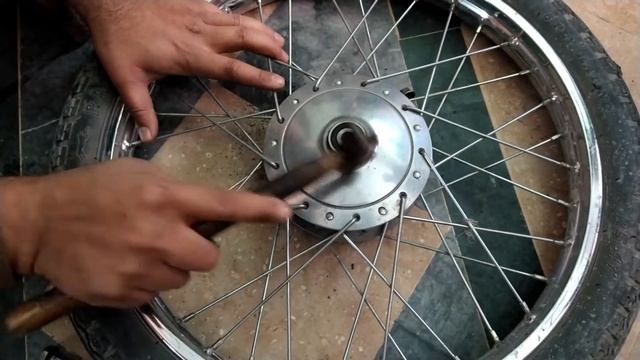 |HOW TO CHANGE HONDA CD 70|OR|CHINA BIKES FRONT WHEEL BEARING|