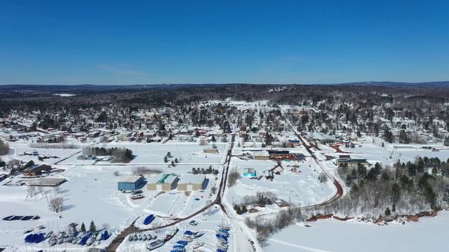Drone at 800ft Washburn Wi смотреть онлайн