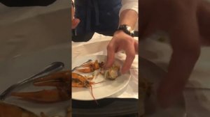 Как правильно есть раков?