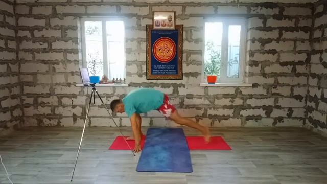 Утренняя йога 031 "Пробуждение энергии Солнца" смотреть онлайн