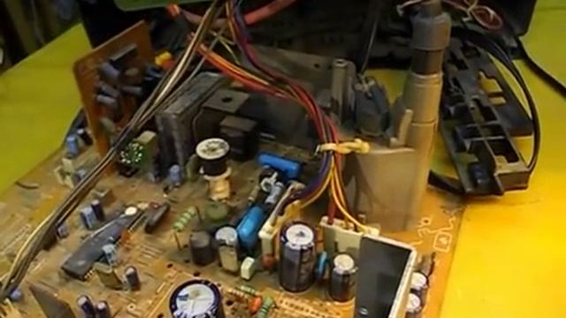 Ремонт телевизора SONY KV-G14Q1. TV Reparaturen. Курсы телемастеров. смотреть онлайн