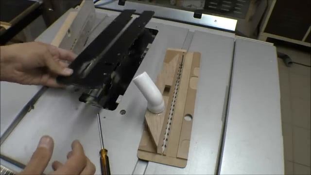 Нулевой вкладыш с пылеудалением / Zero Clearance dust collection