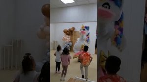 Ростовая кукла Единорог. Аниматор для поздравления Тюмень на детский день рождения.