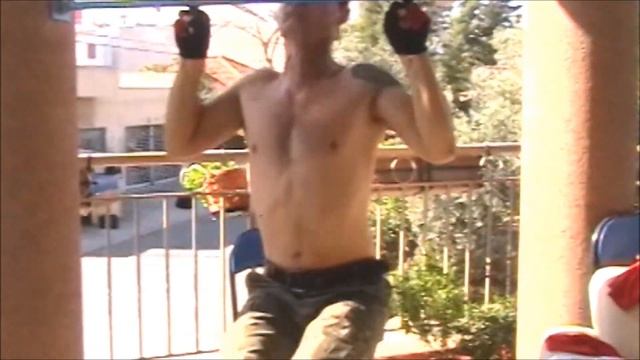 Greek-Cyprus Record pull ups 40 IN [50 Seconds].Μονοζυγο. Быстрое подтягивание на турнике смотреть онлайн