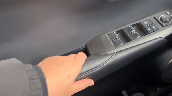 Lexus NX300 Walkaround