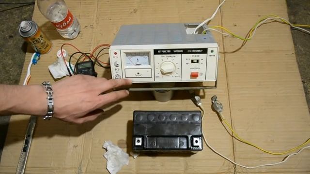 Как обслуживать аккумулятор мотоцикла или автомобиля? смотреть онлайн