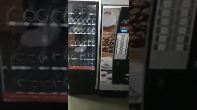 Кофе + снек автомат Saeco Cristallo 400+ Corallo смотреть онлайн