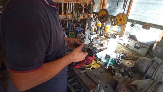 Установка проставок на задние пружины автомобиля Ваз2112. смотреть онлайн