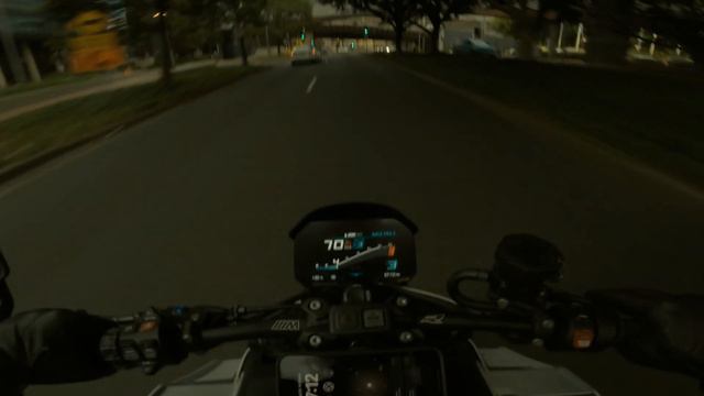 BMW M1000R | The Amateur Hour | Clutch Cable Drama смотреть онлайн