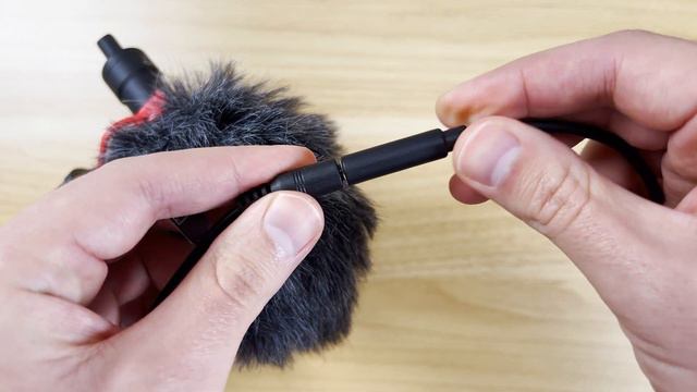 How to Use a Microphone with an iPhone | Movo IMA 1 TRRS Lightning Adapter Cable Review смотреть онлайн