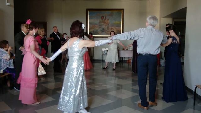 Дворяне. Учимся танцевать полонез. Харьков 16.06.18г. смотреть онлайн